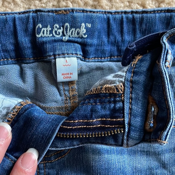 Two pairs of girls jean shorts - Picture 6 of 6